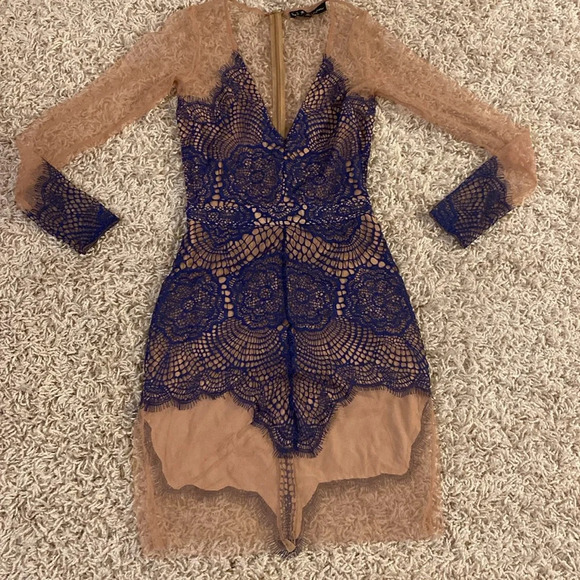 For love and lemons 🍋 dress size small - Picture 5 of 7